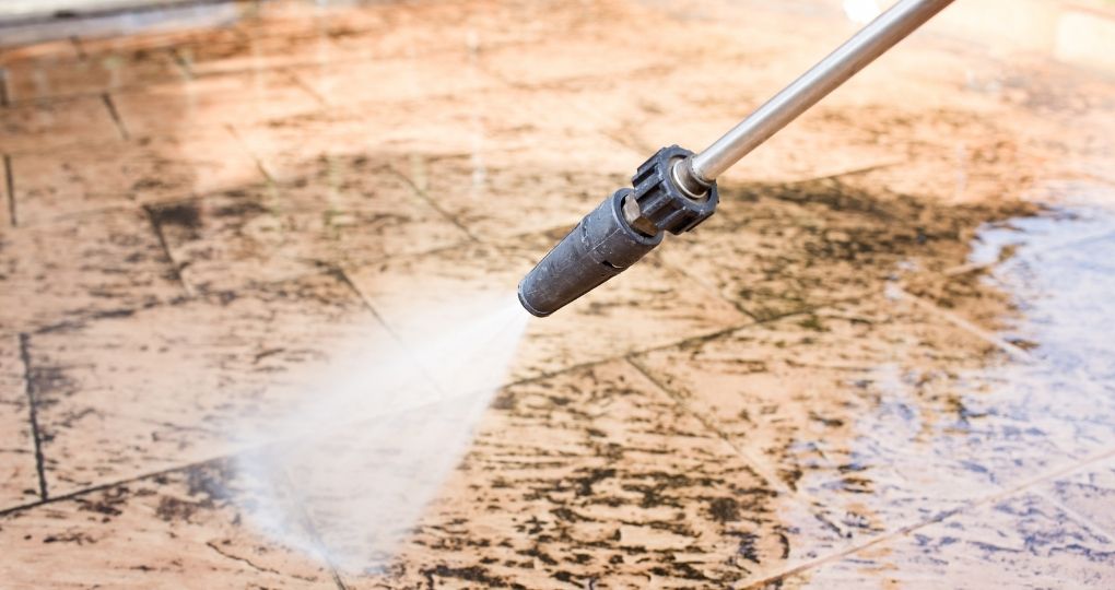 Nettoyage de parkings & entretien des sols à Neuilly-sur-Marne (93) : balayage, ramassage, aspiration, lavage et interventions de remise en état sur demande. Copropriétés et professionnels – devis rapide.